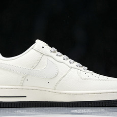 NK Air Force 1'07 Low LV联名 米白黑底 空军一号低帮休闲板鞋 XX3168-13 NK Air Force 1'07 Low LV联名 米白黑底 空军一号低帮休闲板鞋 XX3168-13