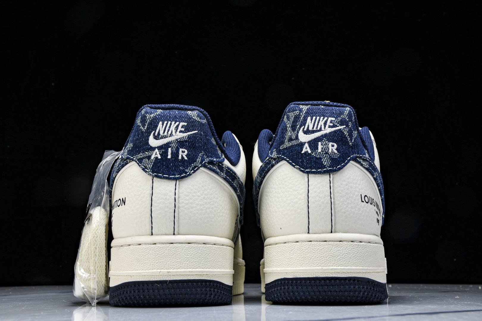 NK Air Force 1'07 Low LV联名 双拼蓝牛仔勾 空军一号低帮休闲板鞋 YX5066-