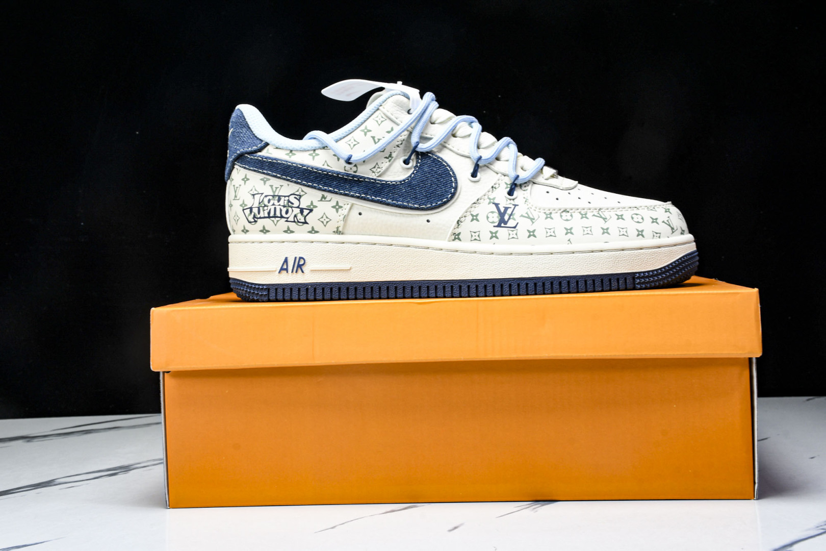 NK Air Force 1'07 Low LV联名 印花抽绳 空军一号低帮休闲板鞋 DM6868-09
