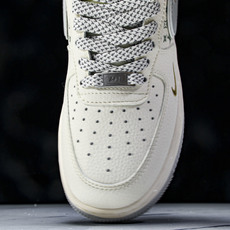 NK Air Force 1'07 Low LV联名 印花小金勾 空军一号低帮休闲板鞋 XX3168-1 NK Air Force 1'07 Low LV联名 印花小金勾 空军一号低帮休闲板鞋 XX3168-1