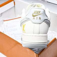 NK Air Force 1'07 Low LV联名 印花小金勾 空军一号低帮休闲板鞋 XX3168-1 NK Air Force 1'07 Low LV联名 印花小金勾 空军一号低帮休闲板鞋 XX3168-1