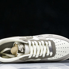 NK Air Force 1'07 Low Smiling Bear 笑脸熊 空军一号低帮休闲板鞋 DB NK Air Force 1'07 Low Smiling Bear 笑脸熊 空军一号低帮休闲板鞋 DB