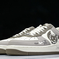 NK Air Force 1'07 Low Smiling Bear 笑脸熊 空军一号低帮休闲板鞋 DB NK Air Force 1'07 Low Smiling Bear 笑脸熊 空军一号低帮休闲板鞋 DB
