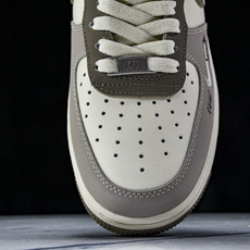 NK Air Force 1'07 Low Smiling Bear 笑脸熊 空军一号低帮休闲板鞋 DB NK Air Force 1'07 Low Smiling Bear 笑脸熊 空军一号低帮休闲板鞋 DB