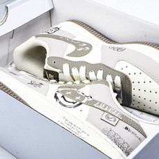 NK Air Force 1'07 Low Smiling Bear 笑脸熊 空军一号低帮休闲板鞋 DB NK Air Force 1'07 Low Smiling Bear 笑脸熊 空军一号低帮休闲板鞋 DB