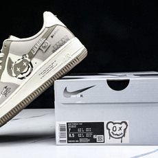 NK Air Force 1'07 Low Smiling Bear 笑脸熊 空军一号低帮休闲板鞋 DB NK Air Force 1'07 Low Smiling Bear 笑脸熊 空军一号低帮休闲板鞋 DB