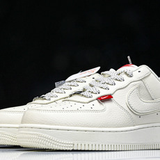 NK Air Force 1'07 Low Supreme联名 百搭米色 空军一号低帮休闲板鞋 CS52 NK Air Force 1'07 Low Supreme联名 百搭米色 空军一号低帮休闲板鞋 CS52