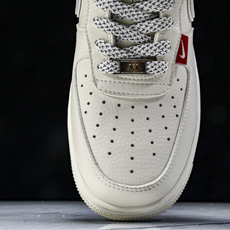 NK Air Force 1'07 Low Supreme联名 百搭米色 空军一号低帮休闲板鞋 CS52 NK Air Force 1'07 Low Supreme联名 百搭米色 空军一号低帮休闲板鞋 CS52