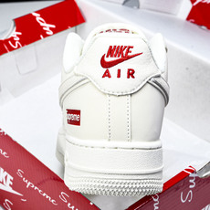 NK Air Force 1'07 Low Supreme联名 百搭米色 空军一号低帮休闲板鞋 CS52 NK Air Force 1'07 Low Supreme联名 百搭米色 空军一号低帮休闲板鞋 CS52