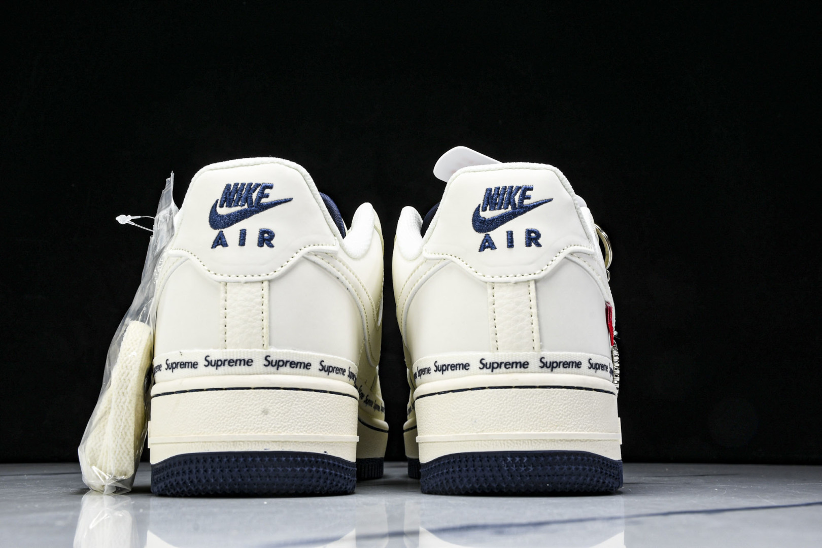 NK Air Force 1'07 Low Supreme联名 米蓝弹幕 空军一号低帮休闲板鞋 XX31