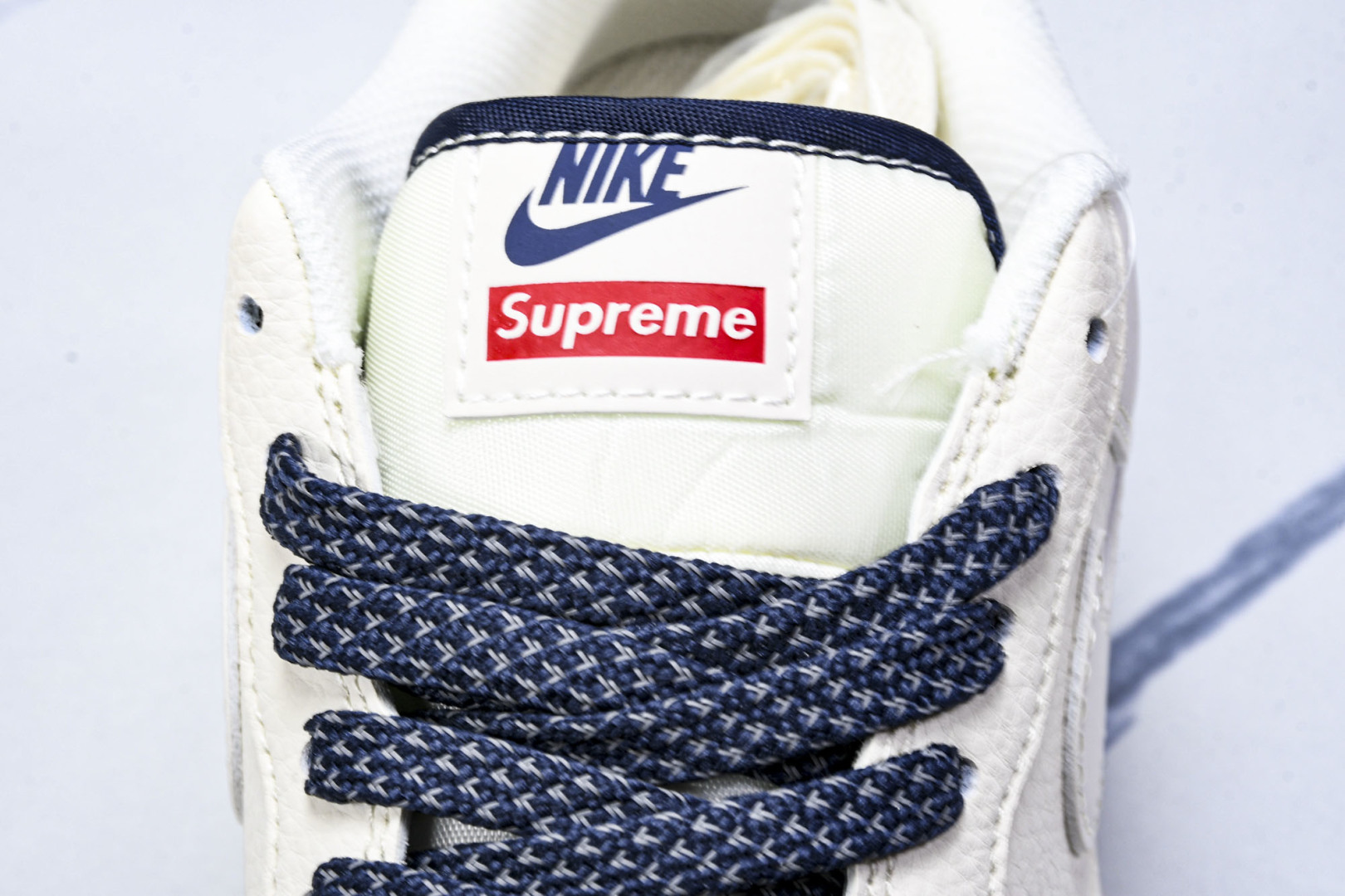 NK Air Force 1'07 Low Supreme联名 米蓝弹幕 空军一号低帮休闲板鞋 XX31