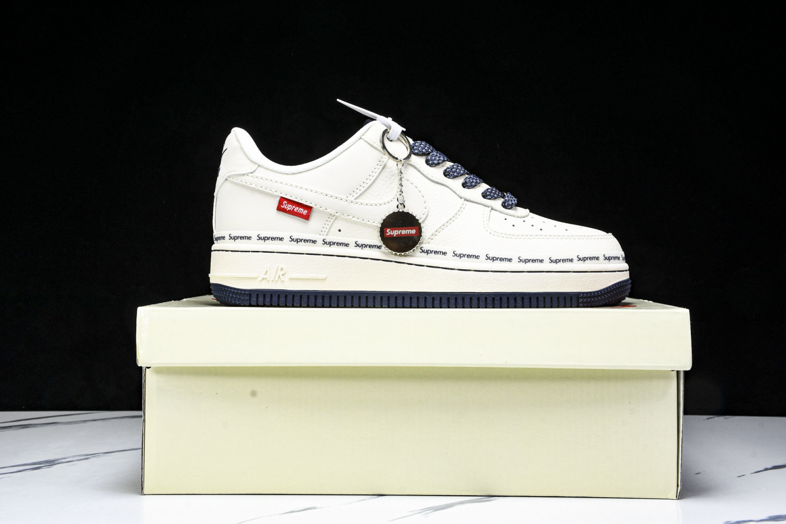 NK Air Force 1'07 Low Supreme联名 米蓝弹幕 空军一号低帮休闲板鞋 XX31