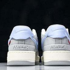 NK Air Force 1'07 Low Supreme联名 浅蓝大勾 空军一号低帮休闲板鞋 XS34 NK Air Force 1'07 Low Supreme联名 浅蓝大勾 空军一号低帮休闲板鞋 XS34