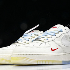 NK Air Force 1'07 Low Supreme联名 双拼米蓝 空军一号低帮休闲板鞋 XX31 NK Air Force 1'07 Low Supreme联名 双拼米蓝 空军一号低帮休闲板鞋 XX31