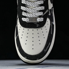 NK Air Force 1'07 Low Sup联名 黑牛仔小白勾 空军一号低帮休闲板鞋 LW9279 NK Air Force 1'07 Low Sup联名 黑牛仔小白勾 空军一号低帮休闲板鞋 LW9279