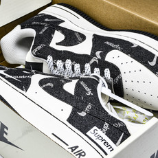 NK Air Force 1'07 Low Sup联名 黑牛仔小白勾 空军一号低帮休闲板鞋 LW9279 NK Air Force 1'07 Low Sup联名 黑牛仔小白勾 空军一号低帮休闲板鞋 LW9279