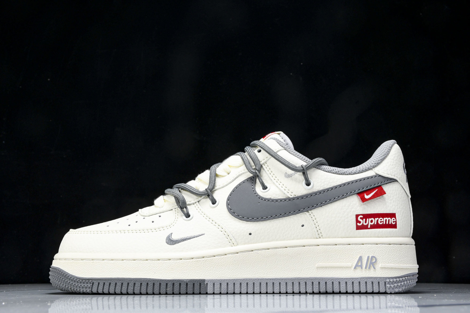 NK Air Force 1'07 Low UN联名 双小勾红标 空军一号低帮休闲板鞋 CS5288-0
