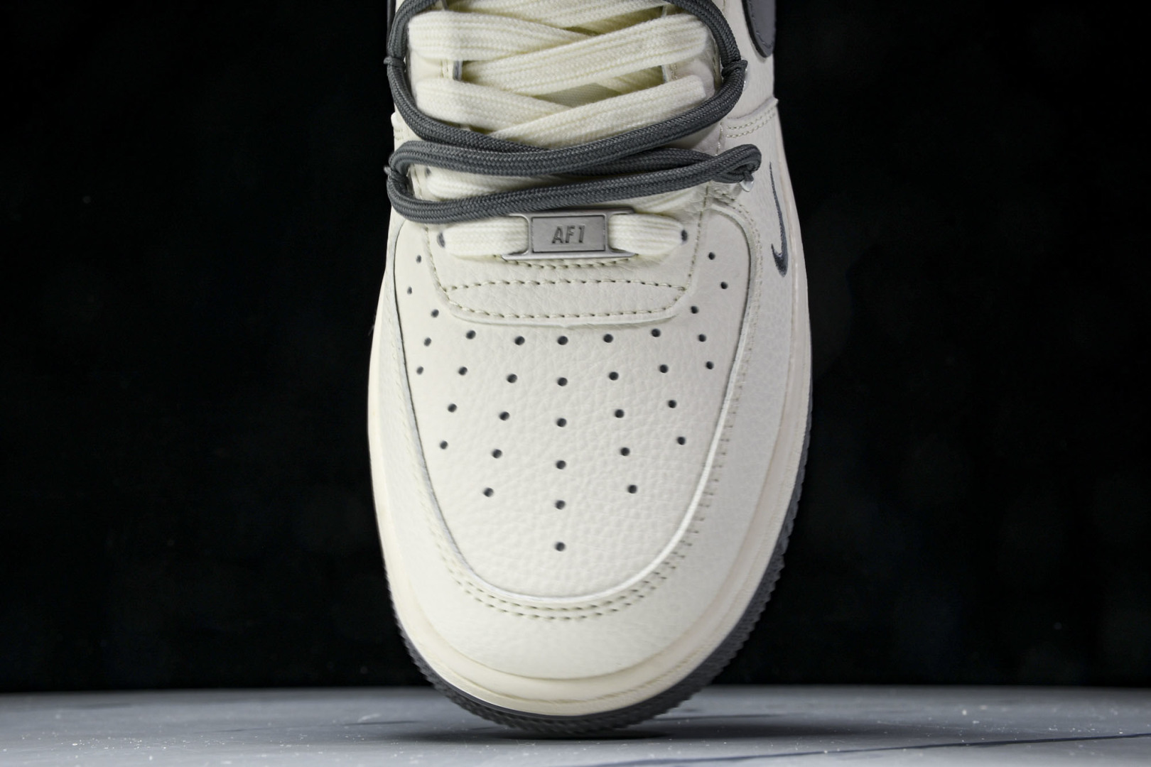NK Air Force 1'07 Low UN联名 双小勾红标 空军一号低帮休闲板鞋 CS5288-0
