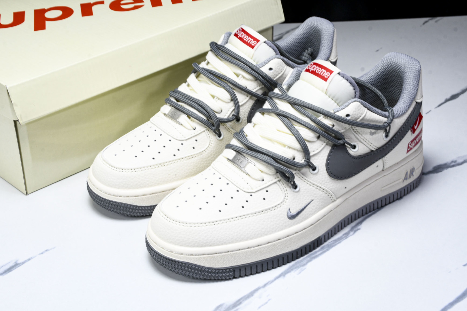 NK Air Force 1'07 Low UN联名 双小勾红标 空军一号低帮休闲板鞋 CS5288-0