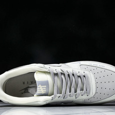 NK Air Force 1'07 Low UN联名 印象LOGO 空军一号低帮休闲板鞋 DF0188- NK Air Force 1'07 Low UN联名 印象LOGO 空军一号低帮休闲板鞋 DF0188-