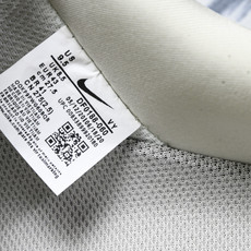 NK Air Force 1'07 Low UN联名 印象LOGO 空军一号低帮休闲板鞋 DF0188- NK Air Force 1'07 Low UN联名 印象LOGO 空军一号低帮休闲板鞋 DF0188-