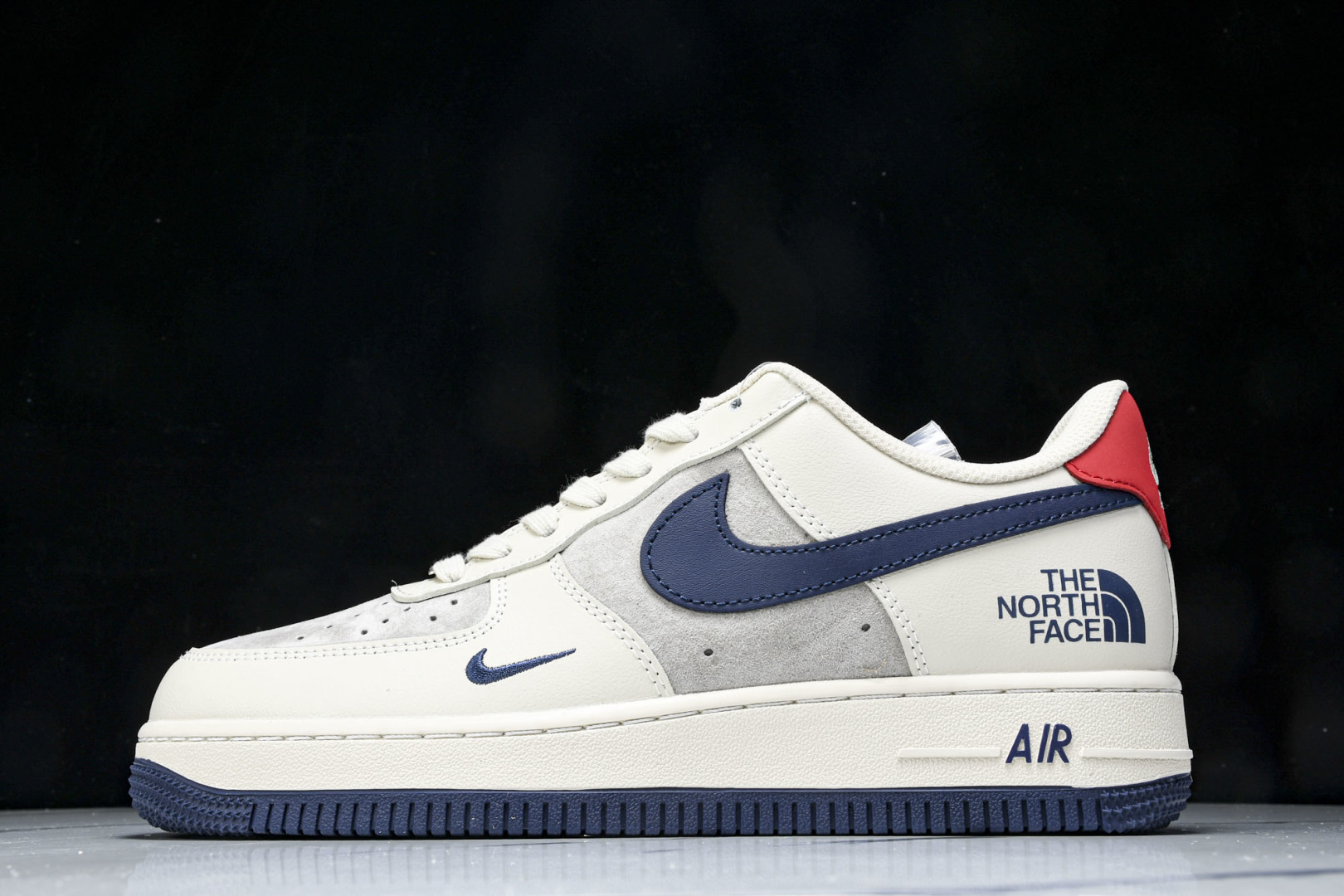 NK Air Force 1'07 Low 北面联名 红尾深蓝 空军一号低帮休闲板鞋 XX3168-13