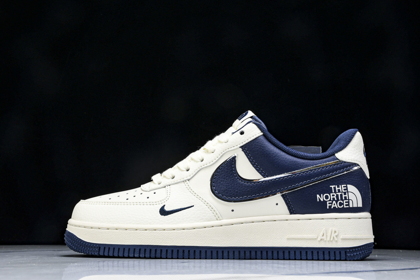 NK Air Force 1'07 Low 北面联名 深蓝底 空军一号低帮休闲板鞋 ZH2598-318