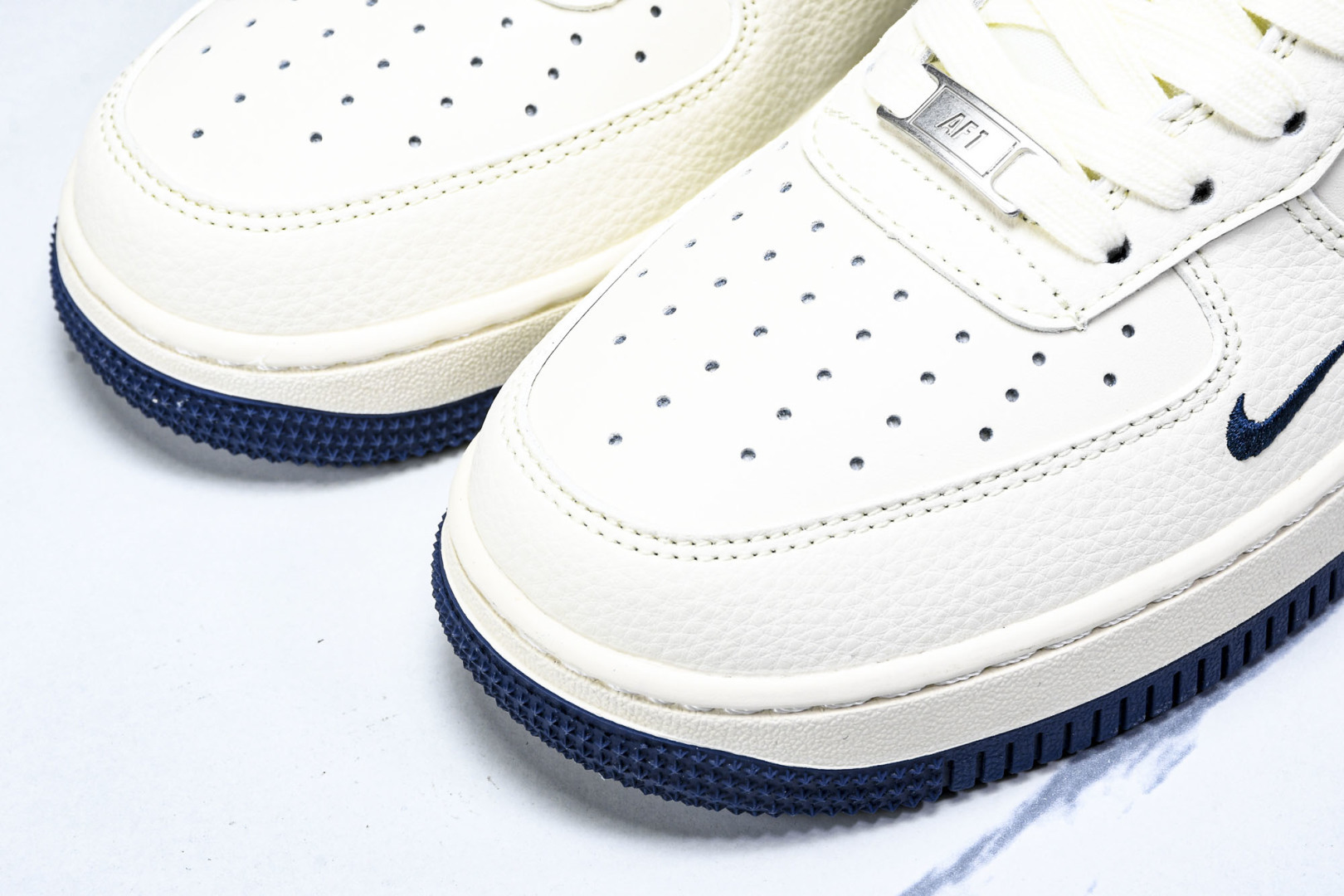 NK Air Force 1'07 Low 北面联名 深蓝底 空军一号低帮休闲板鞋 ZH2598-318