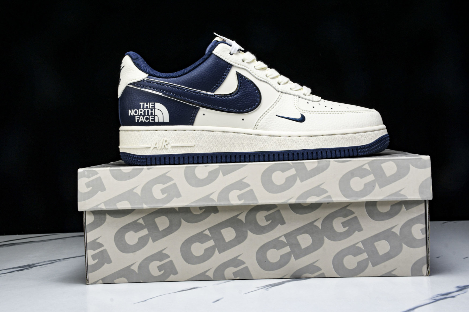 NK Air Force 1'07 Low 北面联名 深蓝底 空军一号低帮休闲板鞋 ZH2598-318