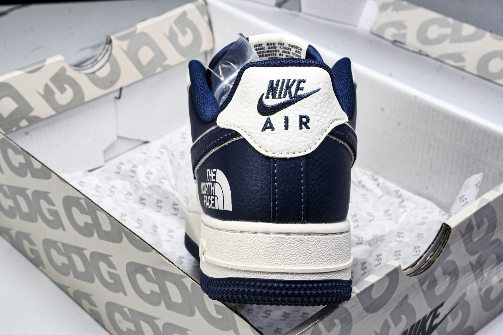 NK Air Force 1'07 Low 北面联名 深蓝底 空军一号低帮休闲板鞋 ZH2598-318