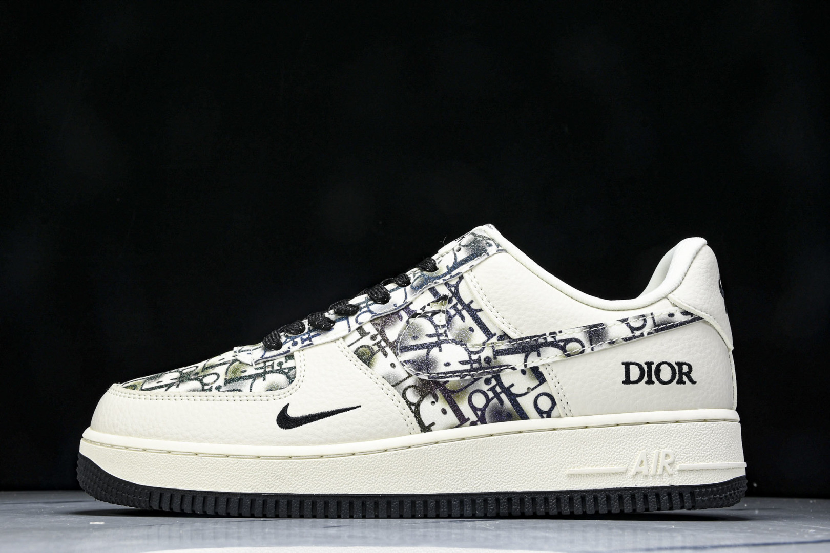 NK Air Force 1'07 Low 迪奥联名 灰色插花 空军一号低帮休闲板鞋 DF0188-06