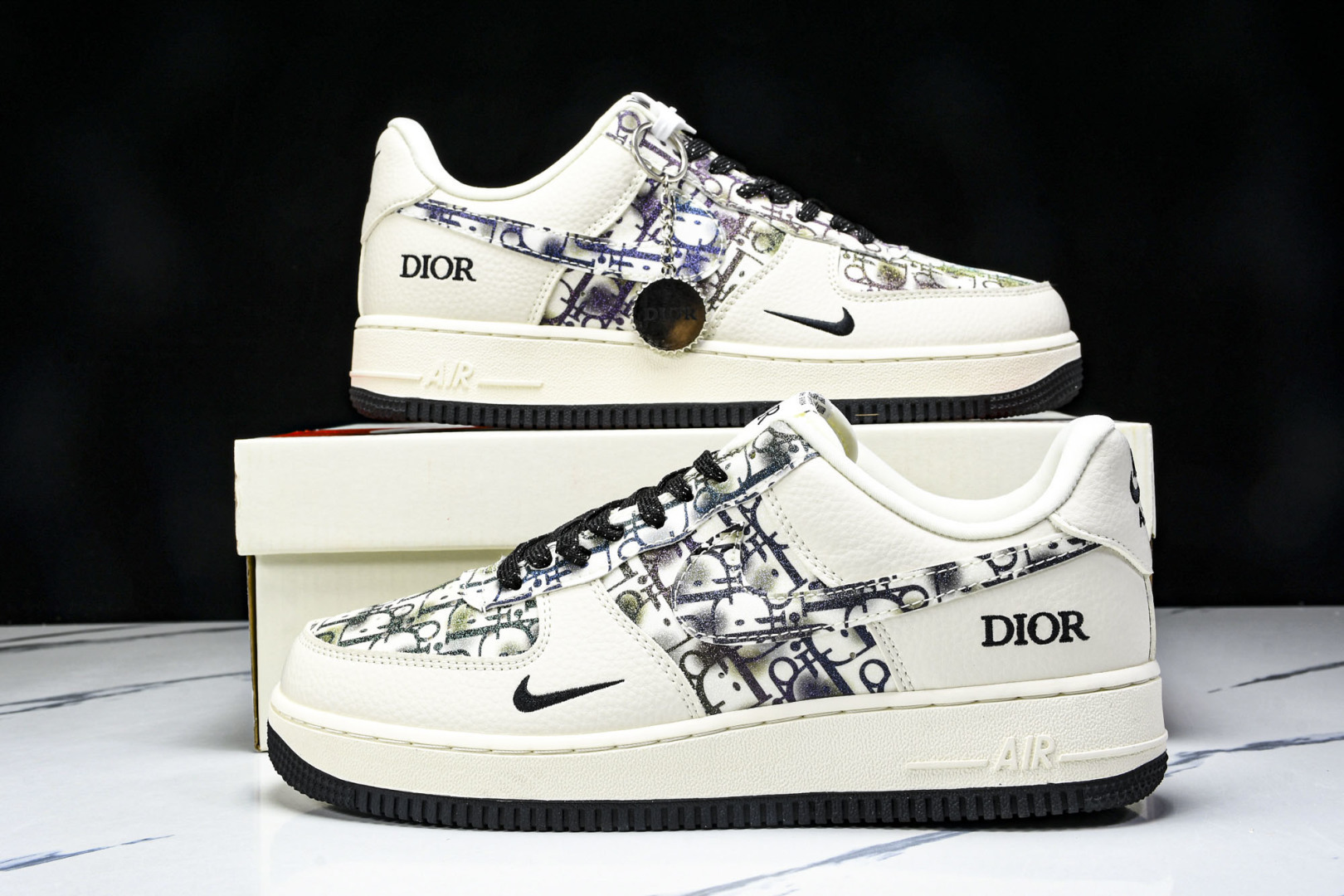 NK Air Force 1'07 Low 迪奥联名 灰色插花 空军一号低帮休闲板鞋 DF0188-06