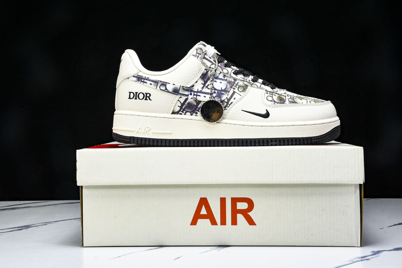 NK Air Force 1'07 Low 迪奥联名 灰色插花 空军一号低帮休闲板鞋 DF0188-06