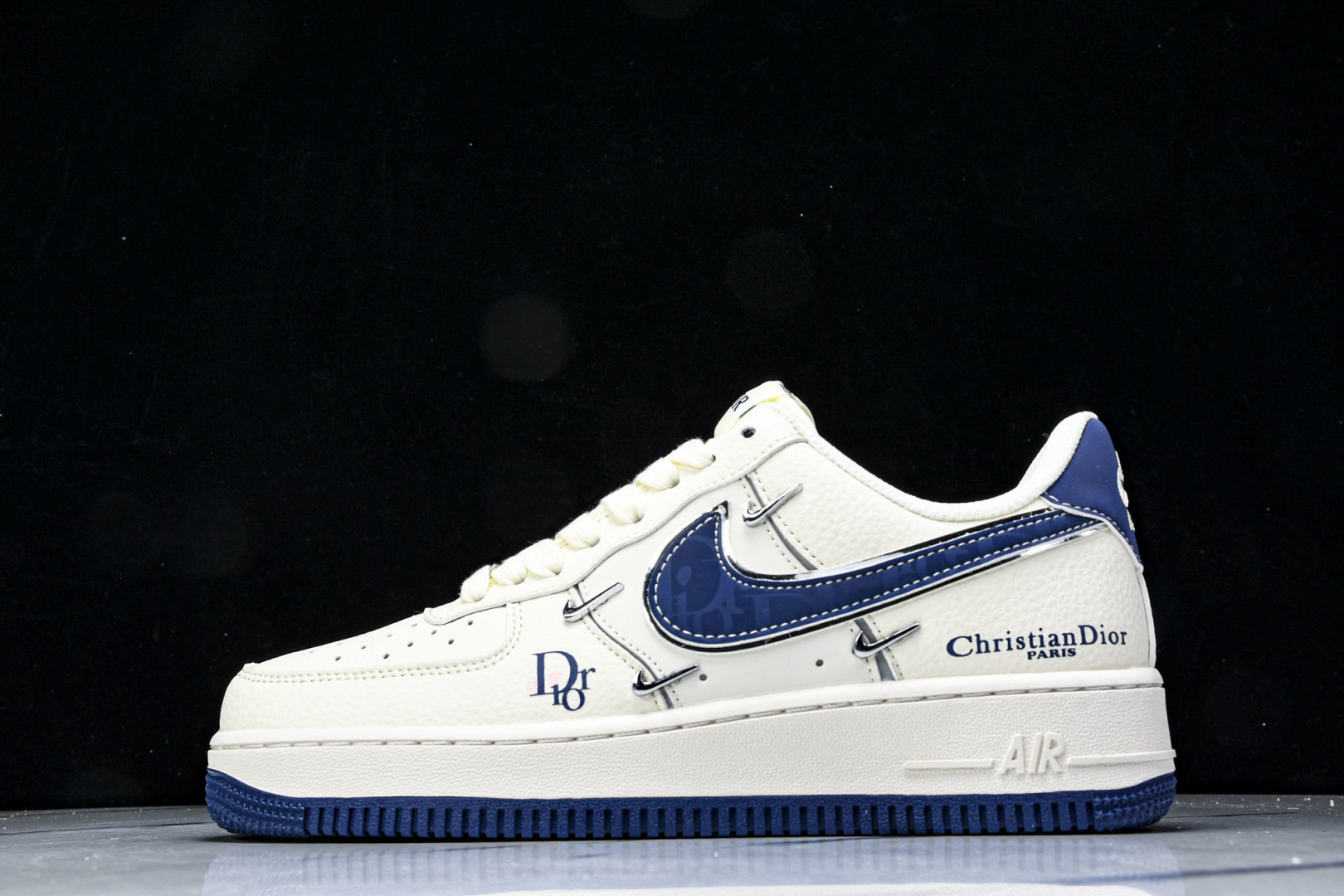 NK Air Force 1'07 Low 迪奥联名 蓝四小银勾 空军一号低帮休闲板鞋 XS2869-0