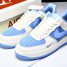 NK Air Force 1'07 Low 古驰联名 冰山蓝 空军一号低帮休闲板鞋 DF0188-067 NK Air Force 1'07 Low 古驰联名 冰山蓝 空军一号低帮休闲板鞋 DF0188-067