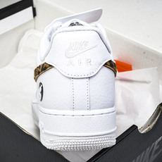 NK Air Force 1'07 Low 空军一号低帮休闲板鞋 IM3483-100 尺寸36 36. NK Air Force 1'07 Low 空军一号低帮休闲板鞋 IM3483-100 尺寸36 36.