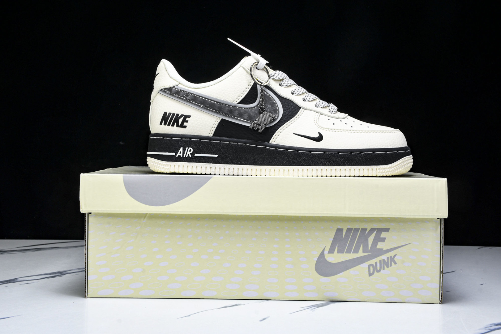 NK Air Force 1'07 Low 联名 双层米黑 空军一号低帮休闲板鞋 XX3168-206 
