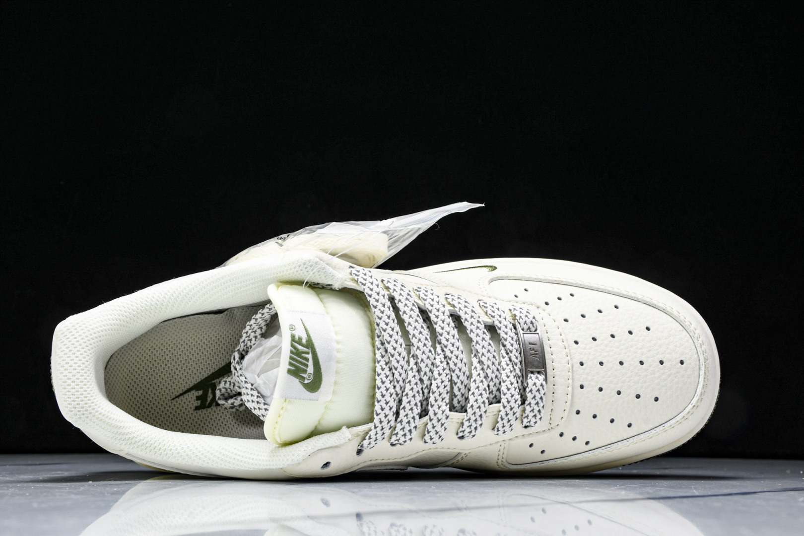 NK Air Force 1'07 Low 耐克联名 绿小三勾 空军一号低帮休闲板鞋 XX3168-18