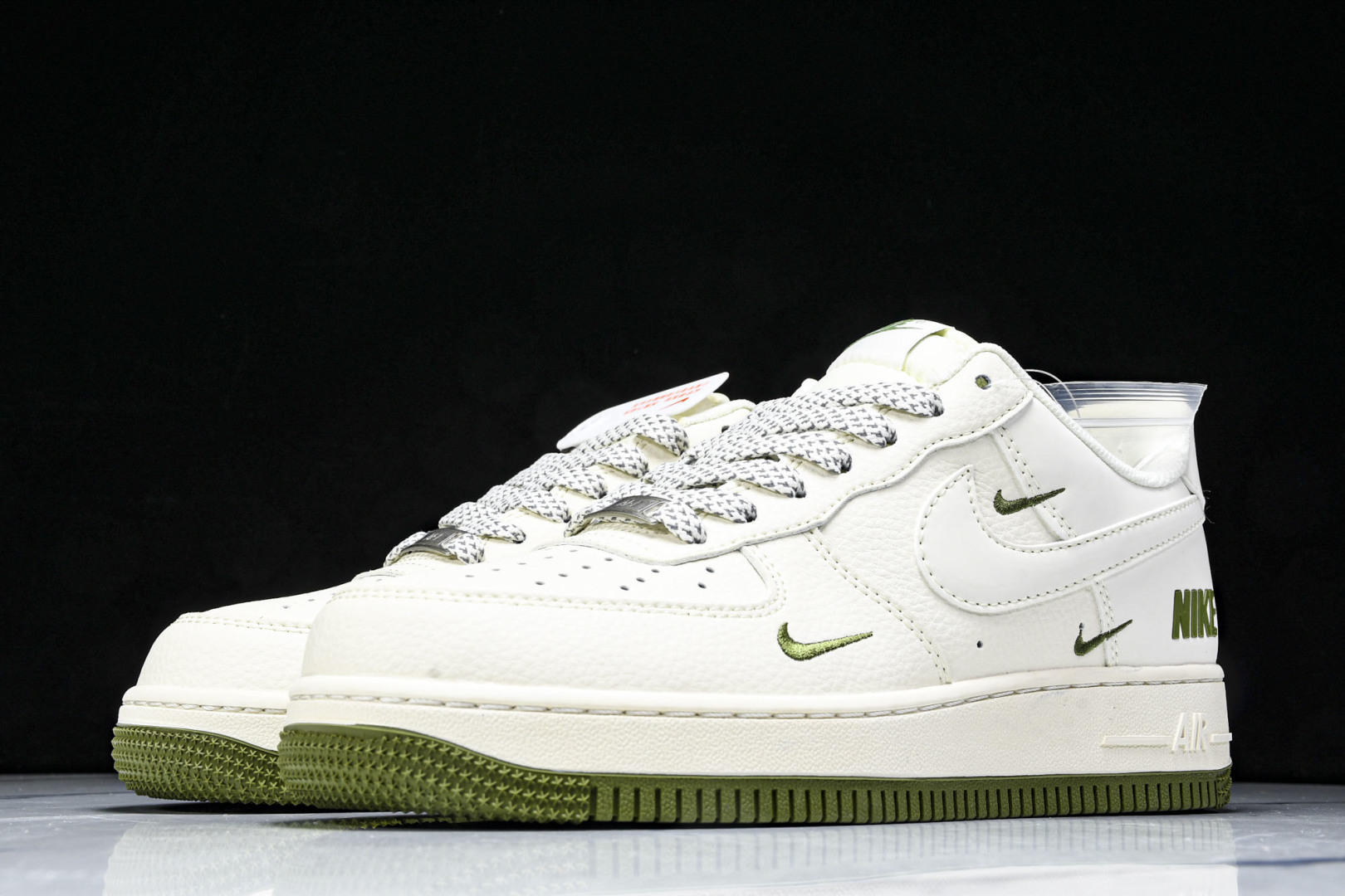 NK Air Force 1'07 Low 耐克联名 绿小三勾 空军一号低帮休闲板鞋 XX3168-18