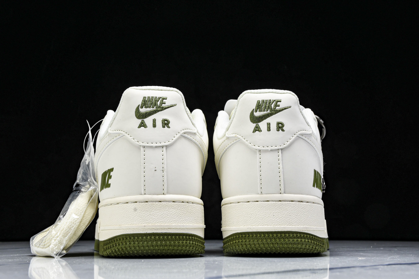NK Air Force 1'07 Low 耐克联名 绿小三勾 空军一号低帮休闲板鞋 XX3168-18