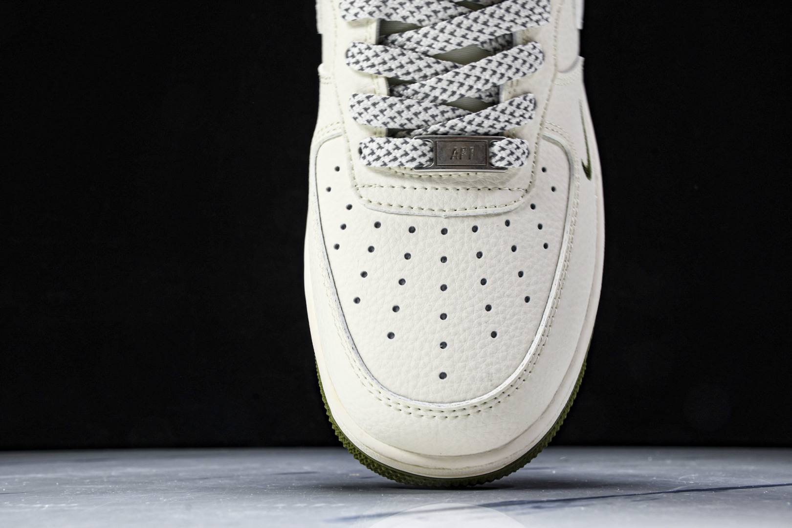 NK Air Force 1'07 Low 耐克联名 绿小三勾 空军一号低帮休闲板鞋 XX3168-18