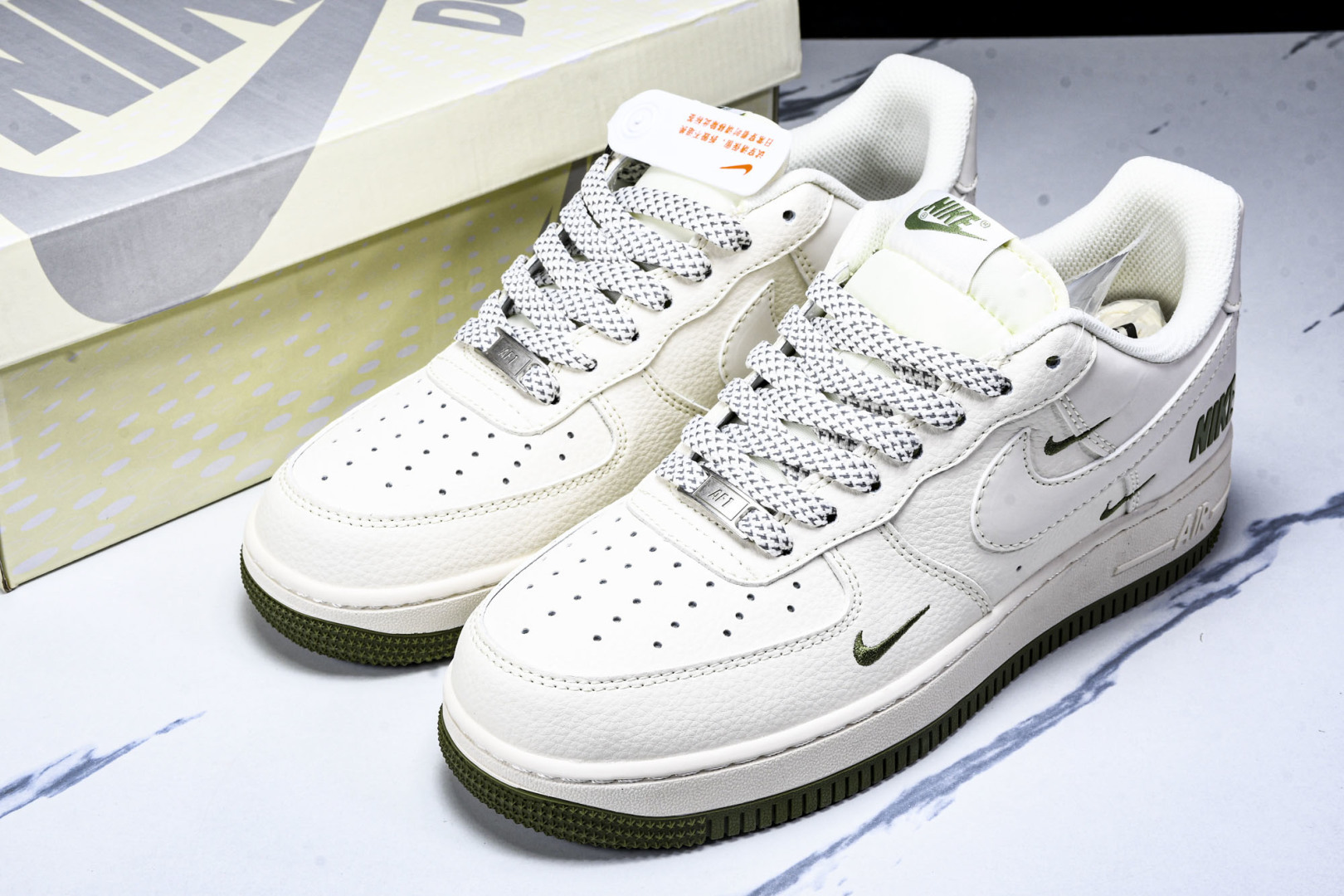 NK Air Force 1'07 Low 耐克联名 绿小三勾 空军一号低帮休闲板鞋 XX3168-18
