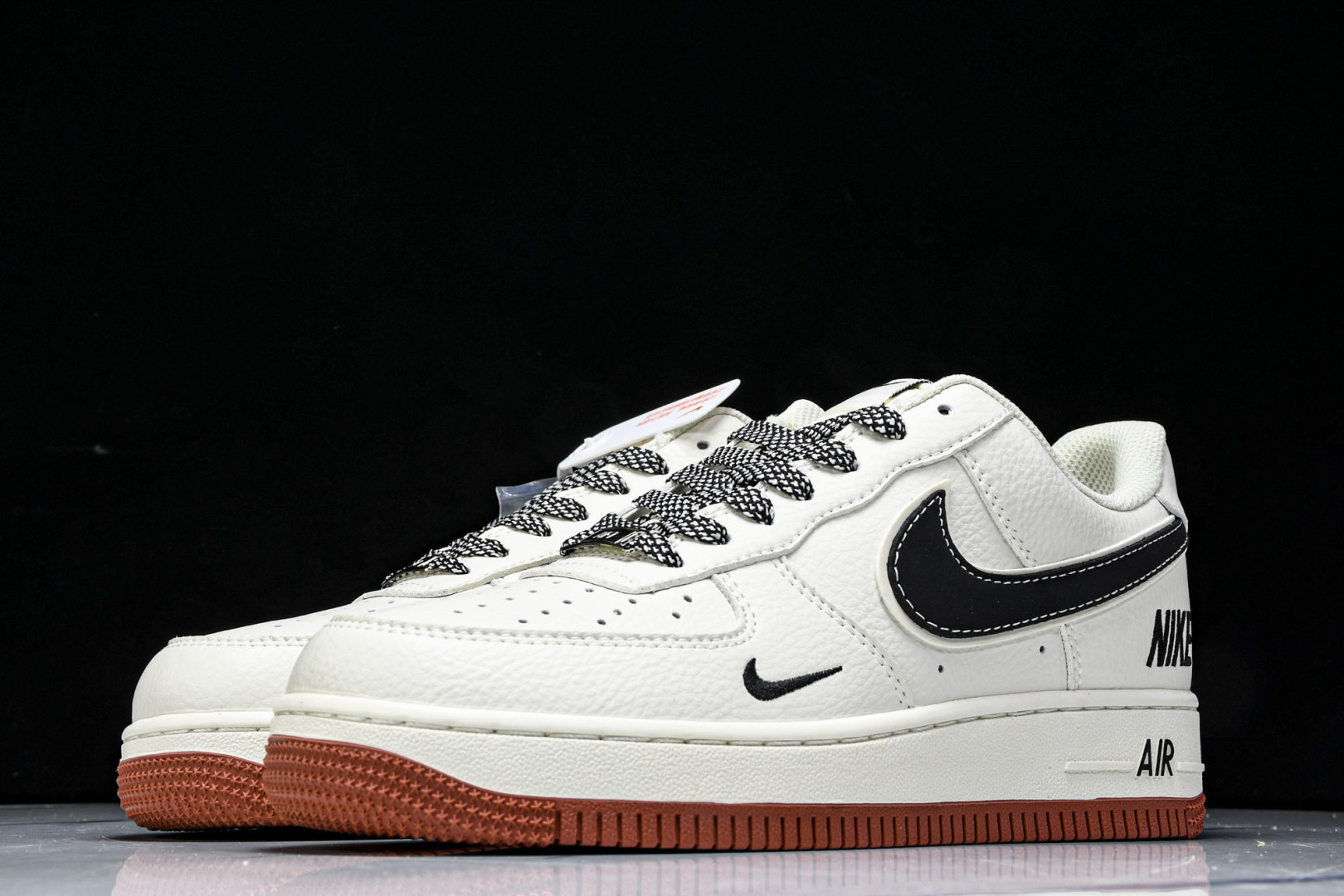 NK Air Force 1'07 Low 耐克联名 米黑生胶 空军一号低帮休闲运动板鞋 CS5288-