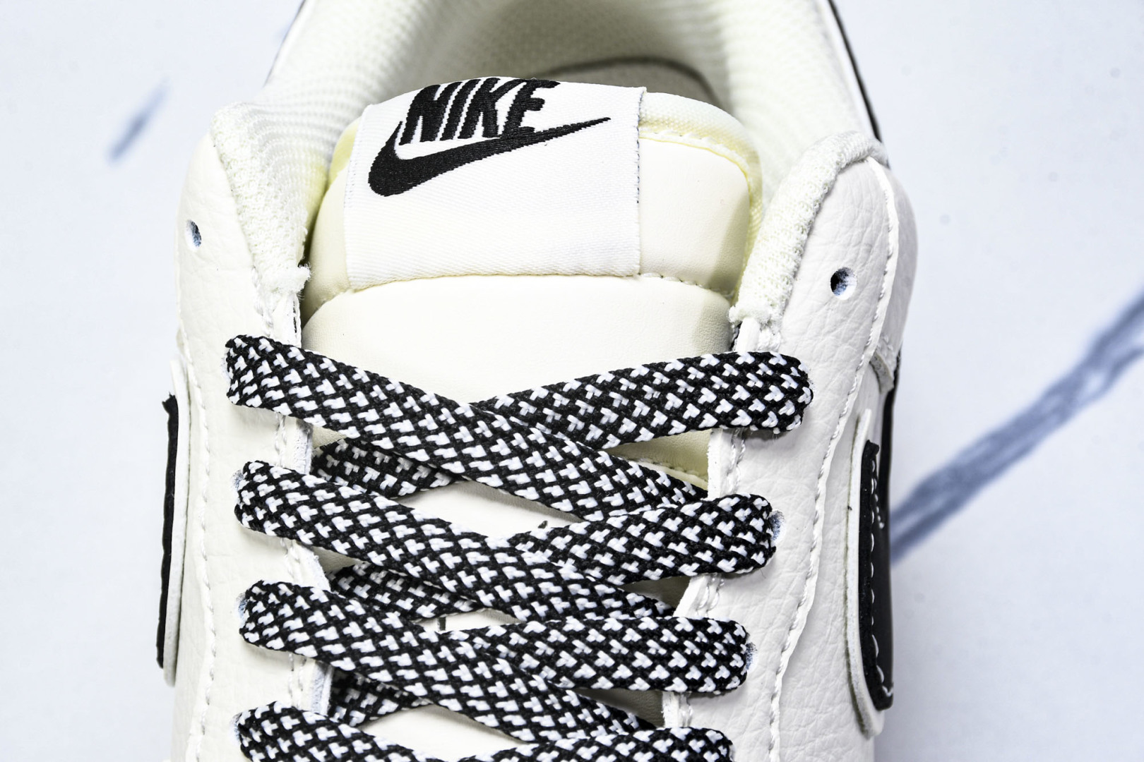 NK Air Force 1'07 Low 耐克联名 米黑生胶 空军一号低帮休闲运动板鞋 CS5288-