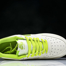 NK Air Force 1'07 Low 苹果绿 空军一号低帮休闲板鞋 DF0188-070 尺寸36 NK Air Force 1'07 Low 苹果绿 空军一号低帮休闲板鞋 DF0188-070 尺寸36