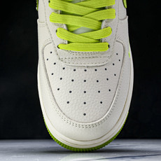 NK Air Force 1'07 Low 苹果绿 空军一号低帮休闲板鞋 DF0188-070 尺寸36 NK Air Force 1'07 Low 苹果绿 空军一号低帮休闲板鞋 DF0188-070 尺寸36