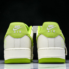 NK Air Force 1'07 Low 苹果绿 空军一号低帮休闲板鞋 DF0188-070 尺寸36 NK Air Force 1'07 Low 苹果绿 空军一号低帮休闲板鞋 DF0188-070 尺寸36