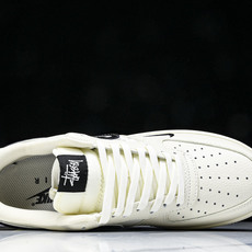 NK Air Force 1'07 Low 斯图西联名 白灰 空军一号低帮休闲板鞋 KK1988-093 NK Air Force 1'07 Low 斯图西联名 白灰 空军一号低帮休闲板鞋 KK1988-093