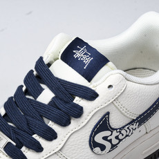 NK Air Force 1'07 Low 斯图西联名 卡通勾 空军一号低帮休闲板鞋 ZH2598-30 NK Air Force 1'07 Low 斯图西联名 卡通勾 空军一号低帮休闲板鞋 ZH2598-30