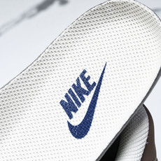 NK Air Force 1'07 Low 斯图西联名 卡通勾 空军一号低帮休闲板鞋 ZH2598-30 NK Air Force 1'07 Low 斯图西联名 卡通勾 空军一号低帮休闲板鞋 ZH2598-30